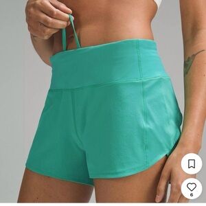 Kelly green lululemon speed up short